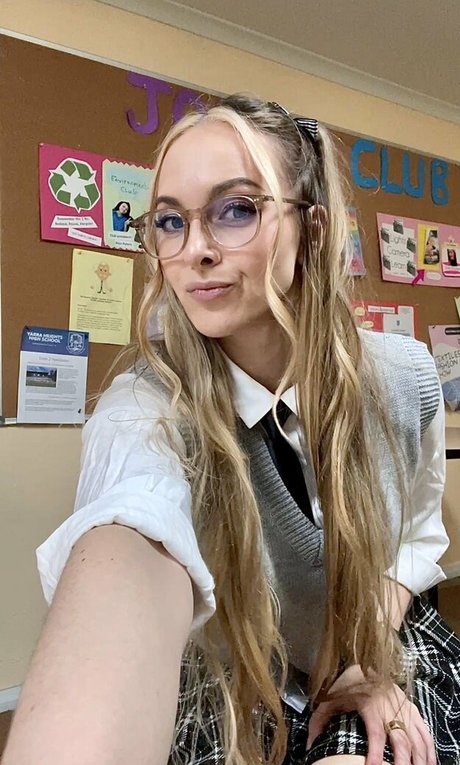 Fasffy Mega Dump actrice artistique photo