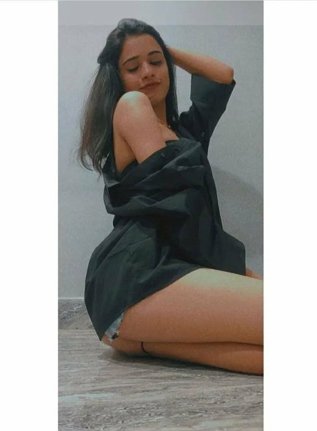 Sakshi Patil actrice parfaite galeries