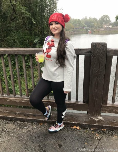 blonde en forme onlyfans nus parfaits galerie