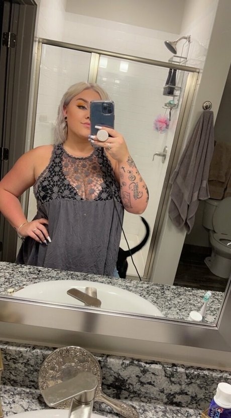 alleyswonderland modèle magnifique images