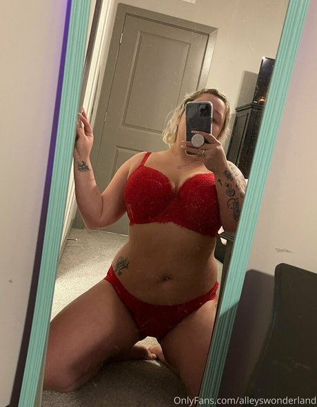alleyswonderland modèle pornographique img