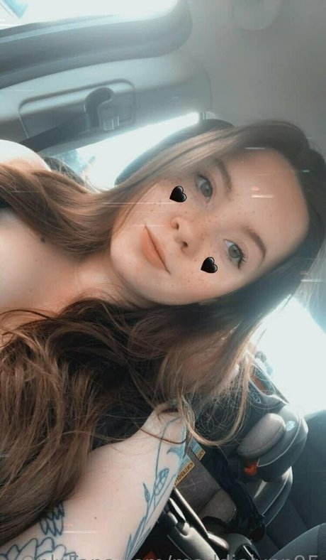 maddielynn95 haut modèle image