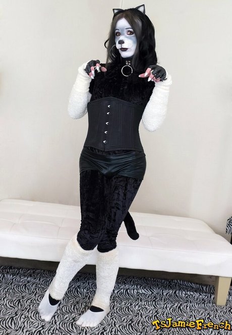 Jamie French modèle porno img