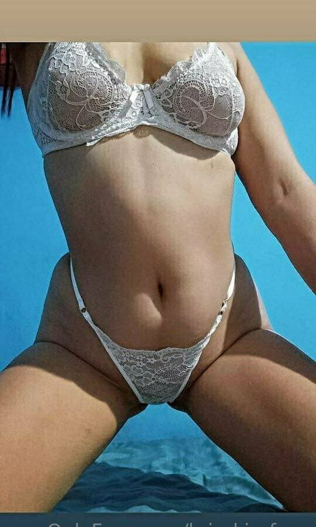 krisskissfree modèle adulte galerie