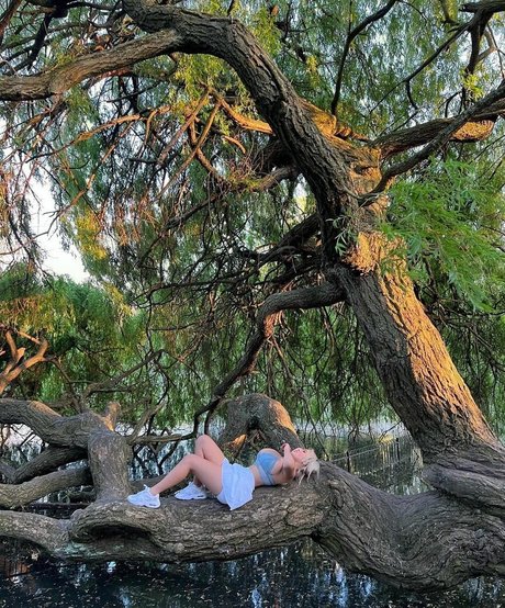 gangbang uniquement pour les fans sympa xxx photo