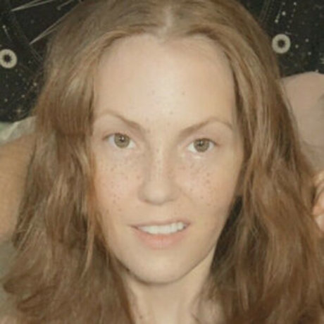 Karen Alloy haut modèle galerie