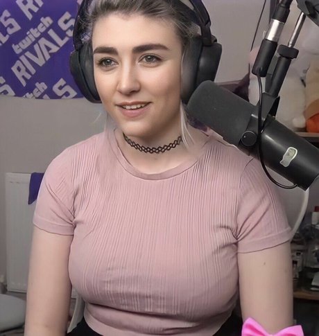 Wolfabelle actrice libre galeries