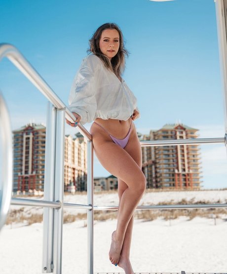 Sarah Senecal star du porno adulte collection