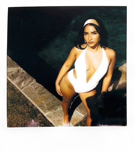 Sienna Mae Gomez jolie actrice images