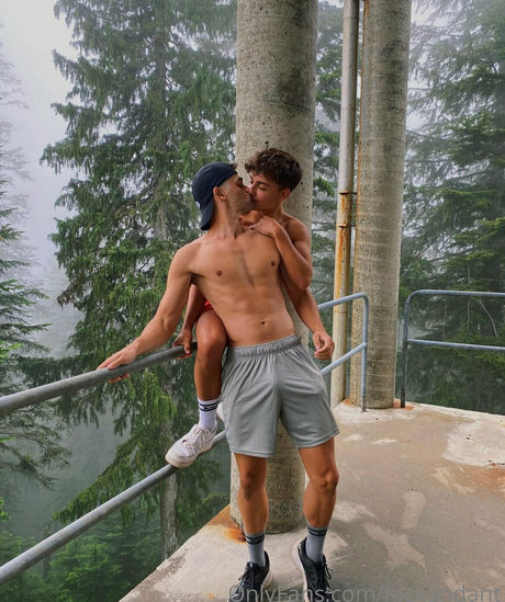 nickandant star du porno parfaite image