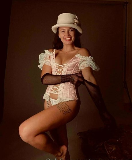 cosplay chatte onlyfans art images