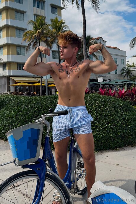 itscodyandrew modèle exclusif des photos