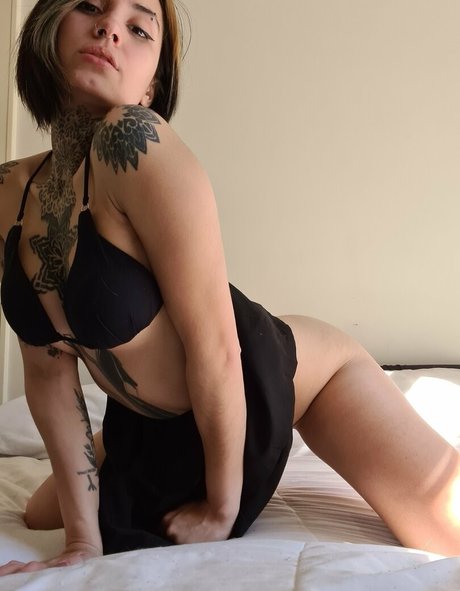 luzzchan étoile érotique images