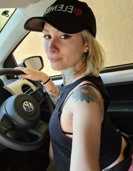 luzzchan star du porno érotique archive