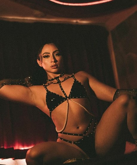 swolsmol top star des photos