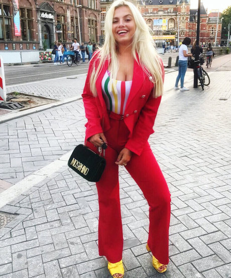 cowgirl milf uniquementfans assez nue photos