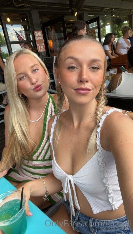 k cdoll xxx étoile galerie