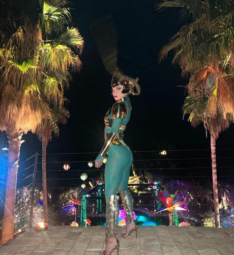 sexe en bikini uniquementfans bien chaud photo