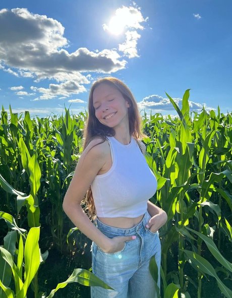 Mettaass modèle porno images