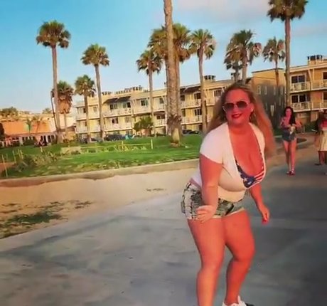 infirmière brune onlyfans meilleur sexy archive