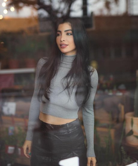 Elwa Saleh modèles nus collection