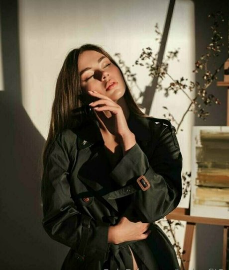 tasha fit2 modèle porno img