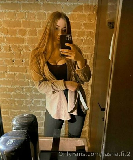 tasha fit2 actrice libre des photos