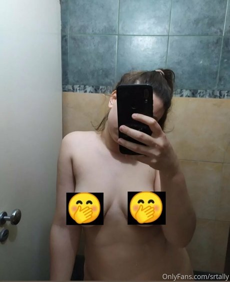 srtally actrice chaude image