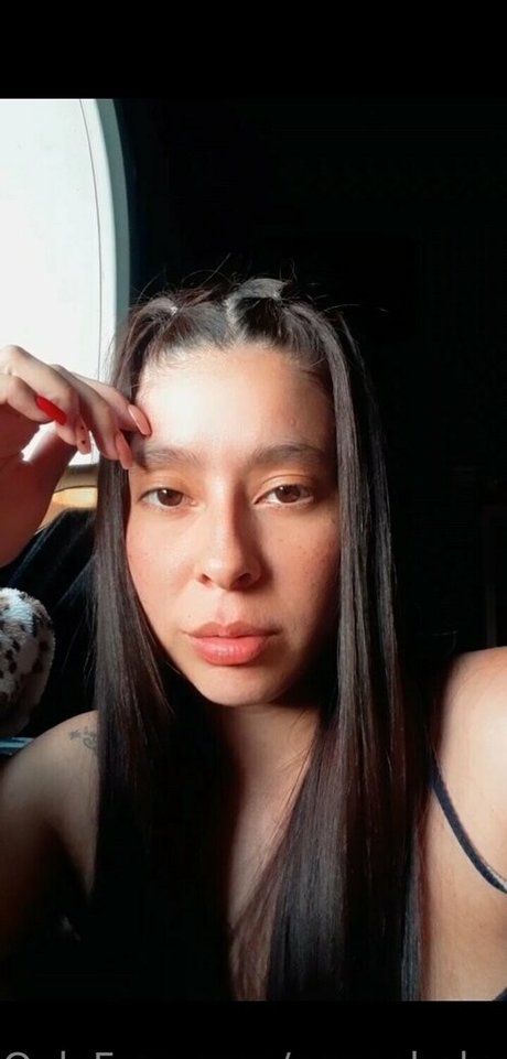 milf aux cheveux noirs onlyfans haute qualité gratuit galerie