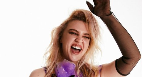 Self Esteem belle star du porno photos