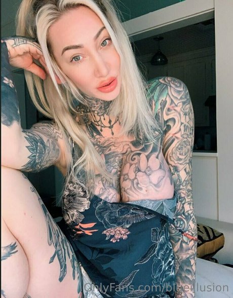 déshabillage onlyfans érotique xxx image