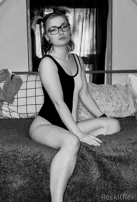 reckitrexi star du porno chaude img