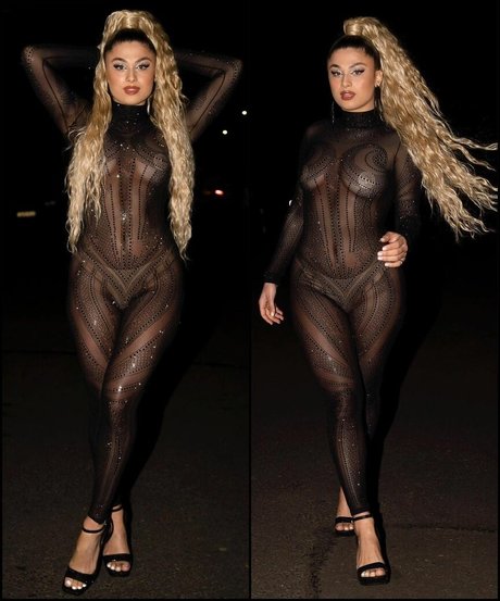 Antigoni modèles nus photo