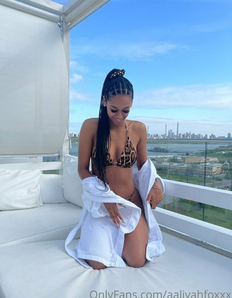 aaliyahfoxxx modèle nu collection