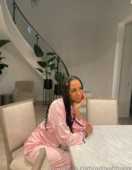 aaliyahfoxxx star du porno sexy images