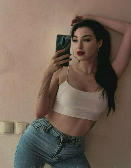 cassie swallows actrice nue images