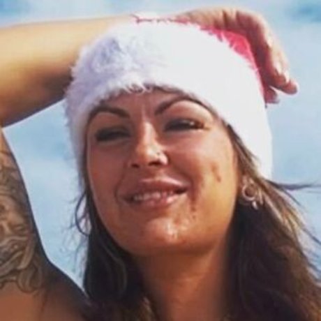 bigbootyshel modèle xxx galerie