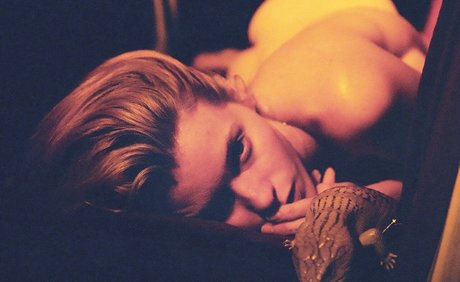 Abbey Lee Kershaw star du porno xxx galeries