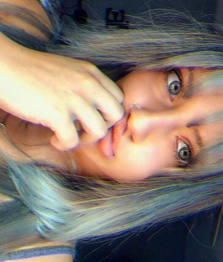 Ali Cortese belle actrice des photos