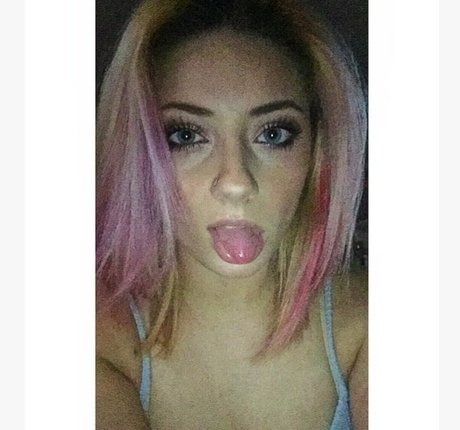 Ali Cortese jolie actrice collection