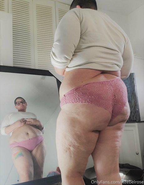 modèles uniquementfans belle nue image