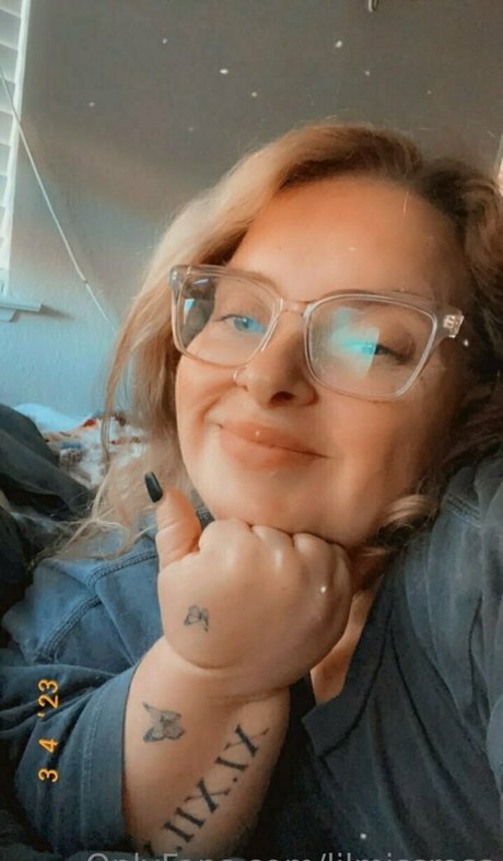 lilmissross star du porno sympa des photos