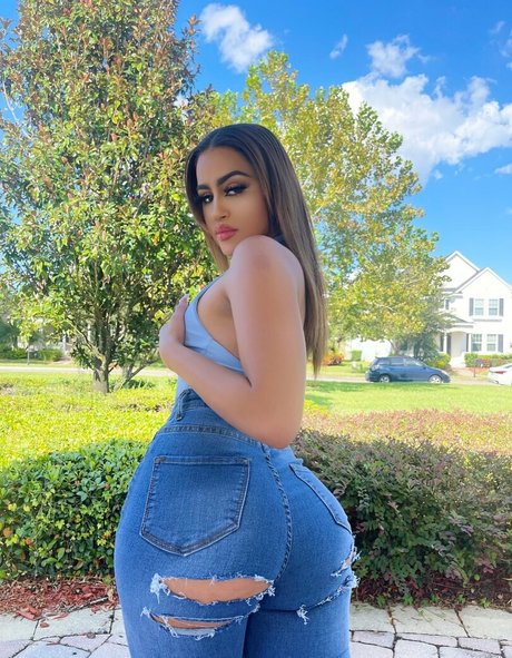 modèles uniquementfans érotique chaud image