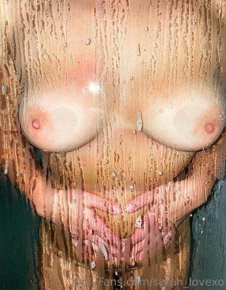 sarah lovexo modèle exclusif image