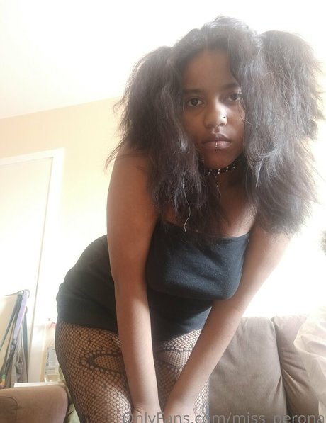 miss perona jolie étoile galeries