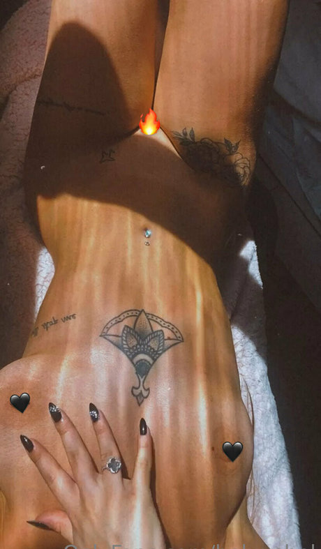 fans de célébrités uniquement nu gratuit galerie