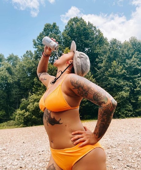 épouse infidèle onlyfans chaud érotique galerie