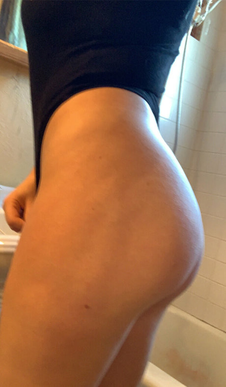 rousse nue onlyfans art érotique des photos