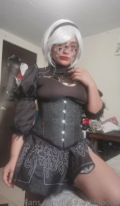 fleshwithblood1 belle étoile image