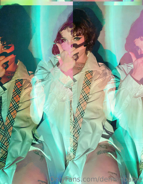 demonbabie modèle pornographique des photos